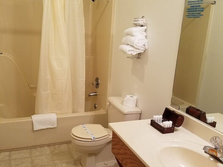 בית מלון כפרי Timber Pointe Resort