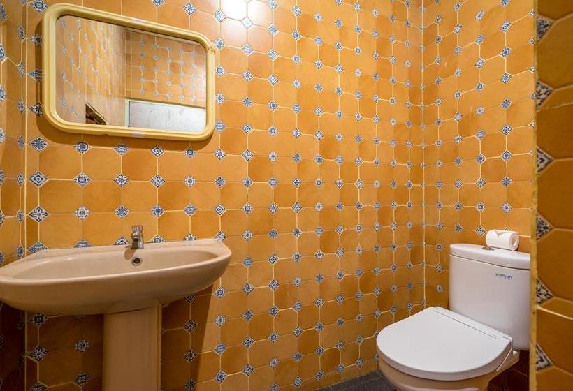 בית מלון כפרי Lakeview  And Restaurant