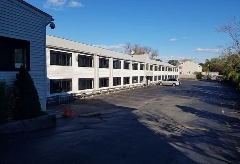 فندق على الطريق Attleboro Motor Inn