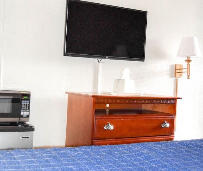 فندق على الطريق Attleboro Motor Inn