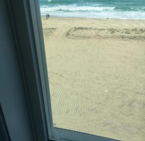 모텔 Misquamicut Beach Front Inn