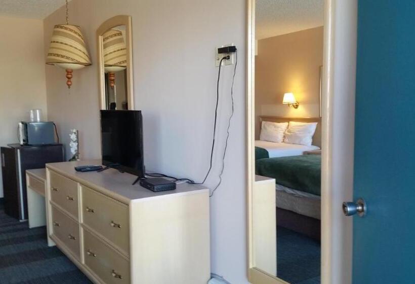 فندق على الطريق Ranchland Inn