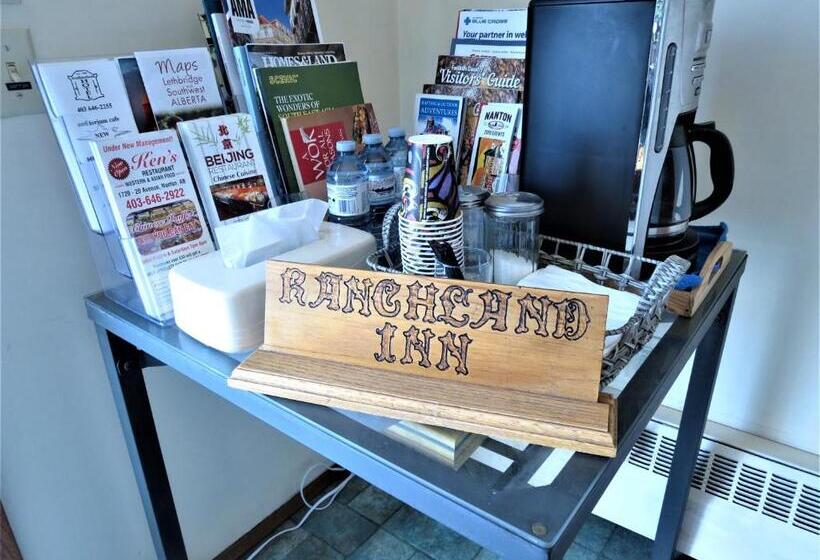 فندق على الطريق Ranchland Inn