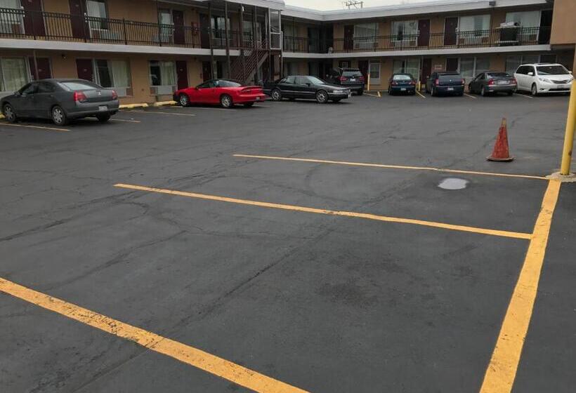 فندق على الطريق Travel Inn