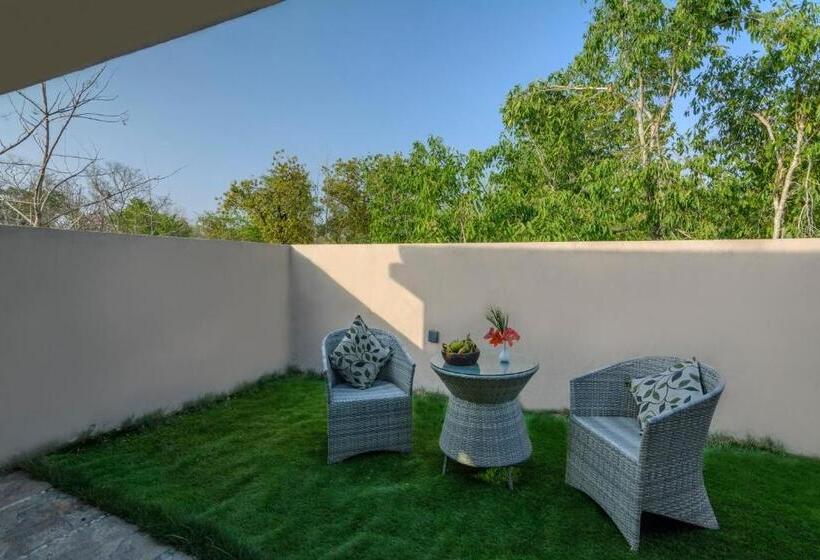 リゾートホテル The Riverwood Forest Retreat Pench