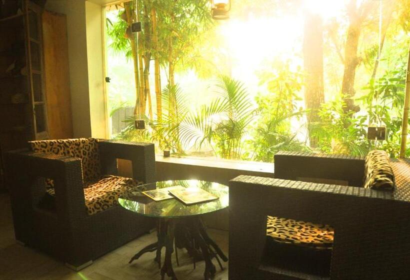 리조트 The Riverwood Forest Retreat Pench