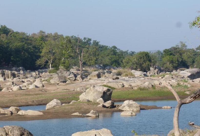 리조트 The Riverwood Forest Retreat Pench