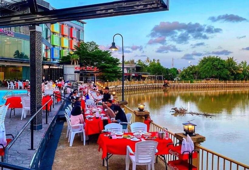 River Hotel Pattani