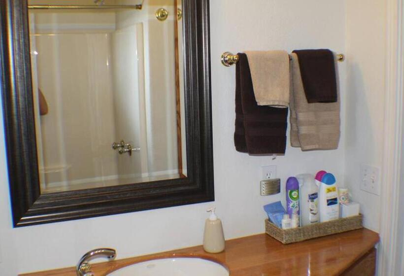 The Arizona Lighthouse B&b