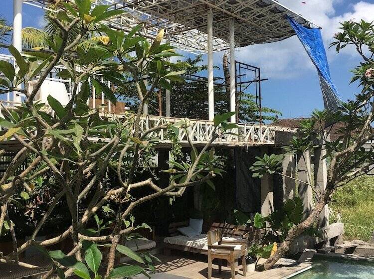 The Hide Hostel At Canggu