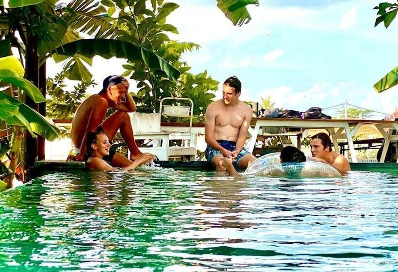 The Hide Hostel At Canggu