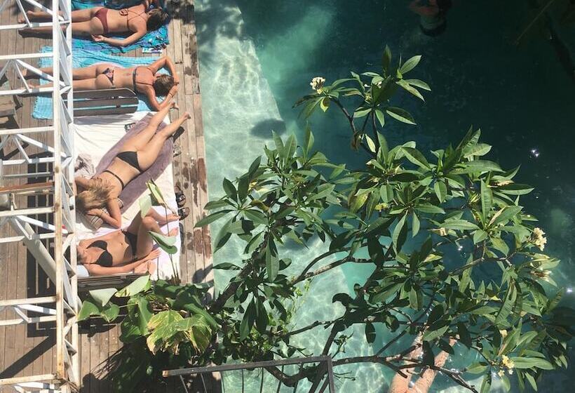 The Hide Hostel At Canggu