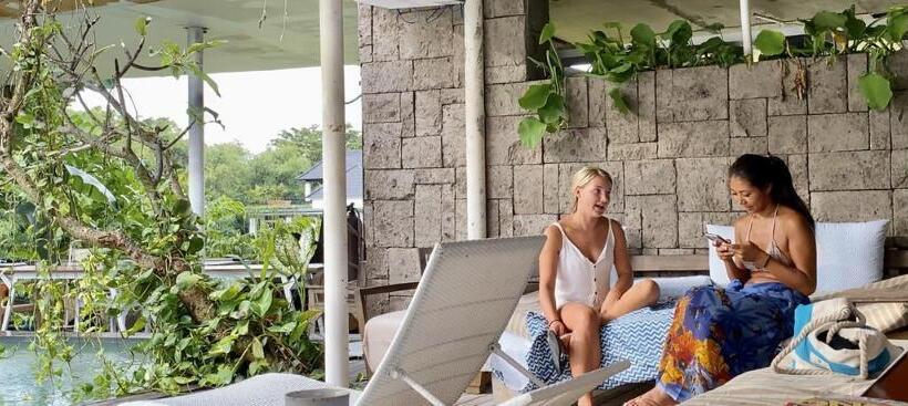 The Hide Hostel At Canggu