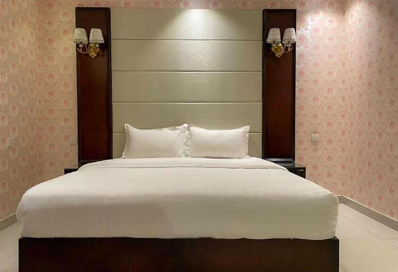 فندق الديار العالمية العزيزية Al Diyar