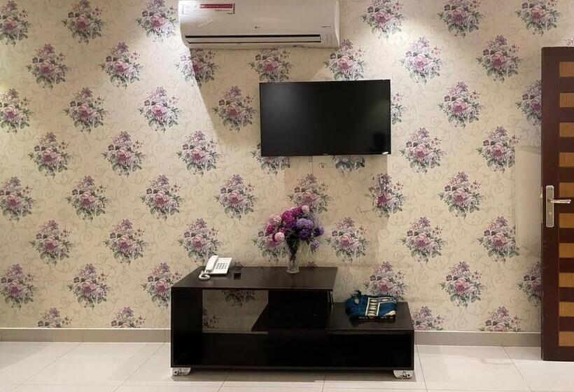 فندق الديار العالمية العزيزية Al Diyar