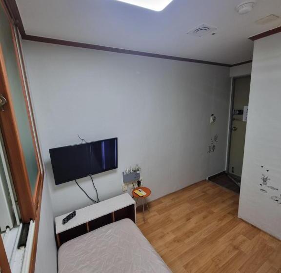 Hostel 킹스하우스