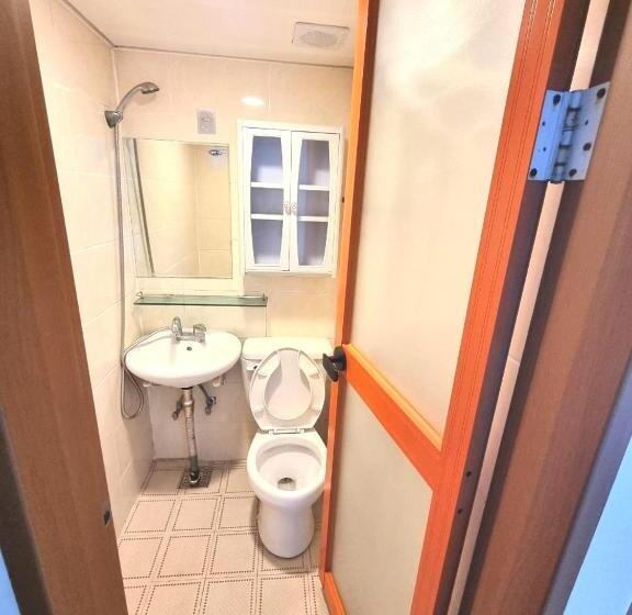 הוסטל 킹스하우스