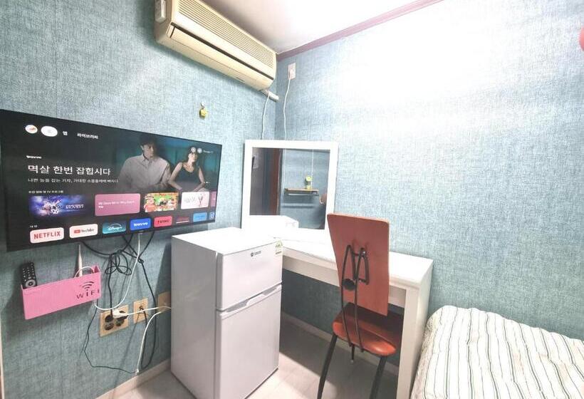 הוסטל 킹스하우스