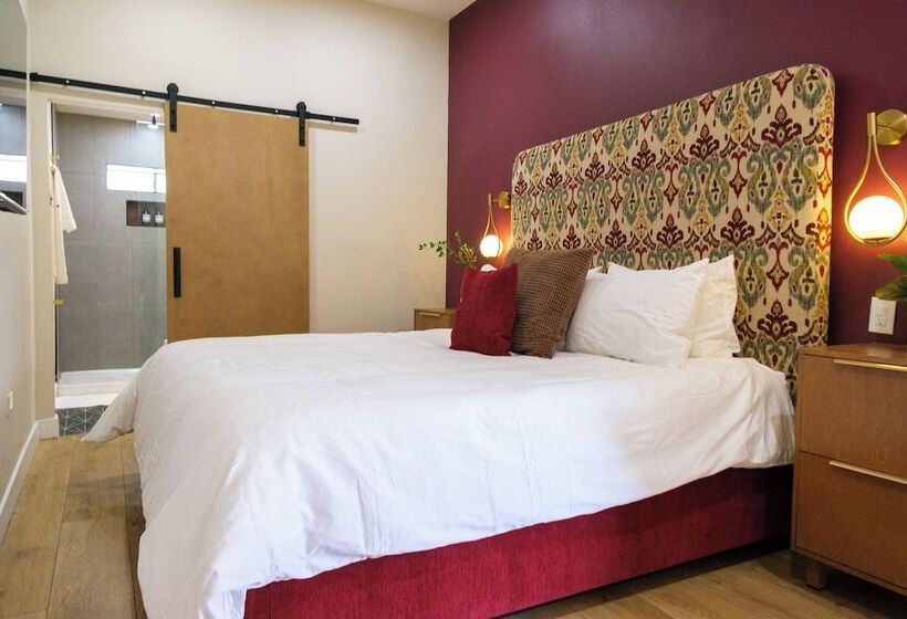 فندق صغير Adobe Inn