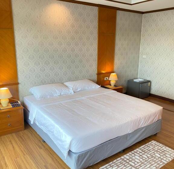 هاستل Antai Holiday Family