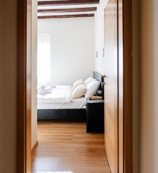 تختخواب و صبحانه 4 Tete