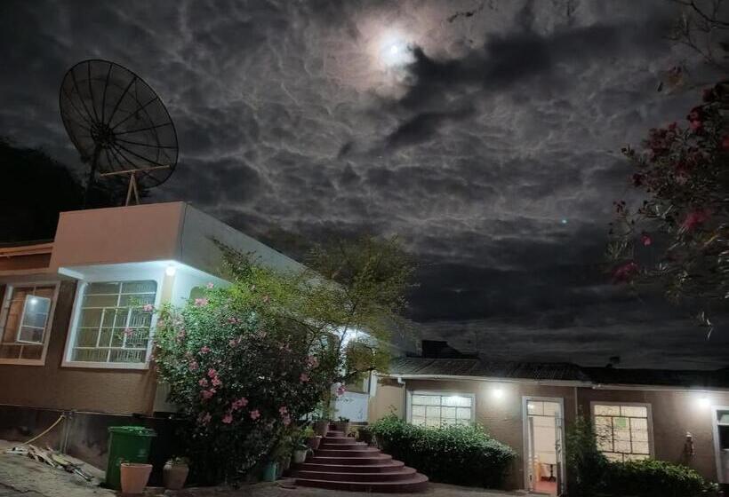 مبيت وإفطار Aida House Iringa