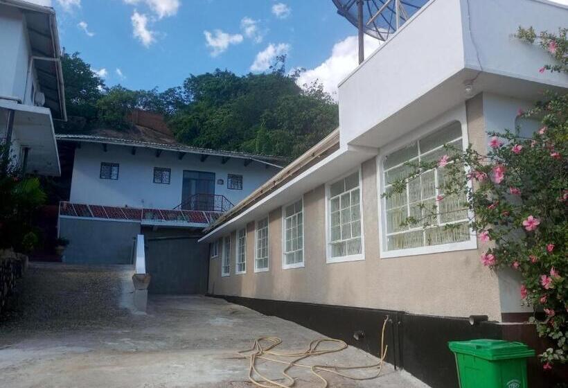 مبيت وإفطار Aida House Iringa