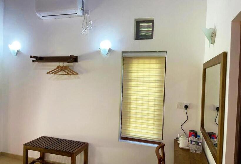 Bed and Breakfast Cenreeza Airport Villa