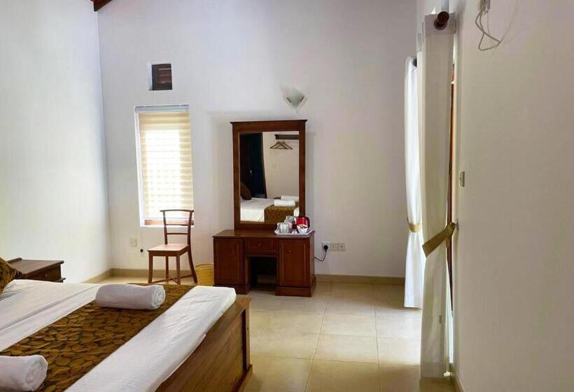 Bed and Breakfast Cenreeza Airport Villa