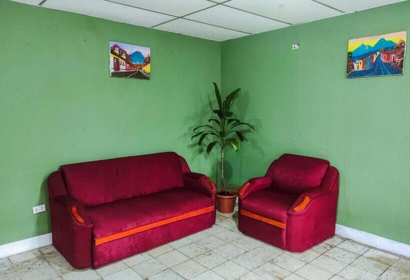 مبيت وإفطار Cocohouse Leon