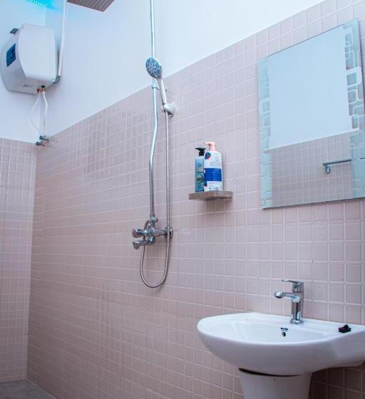 مبيت وإفطار Villa Local Lodge