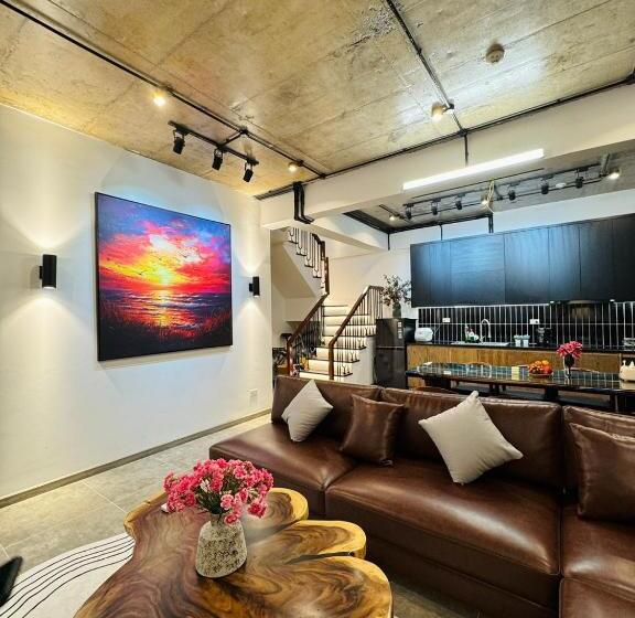 Chung Cư 2 Phòng Ngủ đầy đủ Tiện ích Bể Bơi Miễn Phí Trung Tâm Bãi Cháy