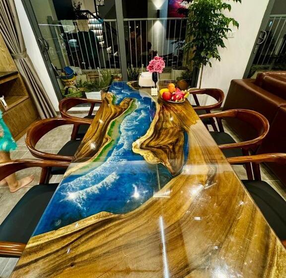 Chung Cư 2 Phòng Ngủ đầy đủ Tiện ích Bể Bơi Miễn Phí Trung Tâm Bãi Cháy