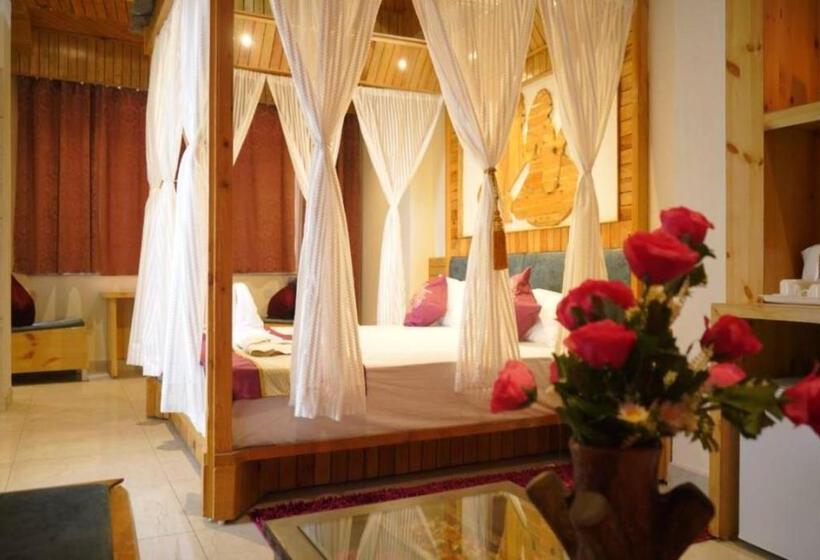 Goroomgo Hotel Gandhi S Paradise Dharamshala