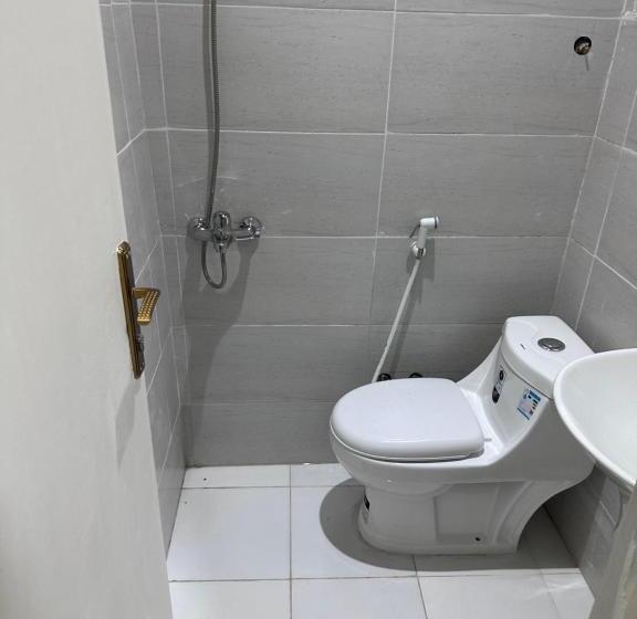 בית מלון כפרי الاوائل