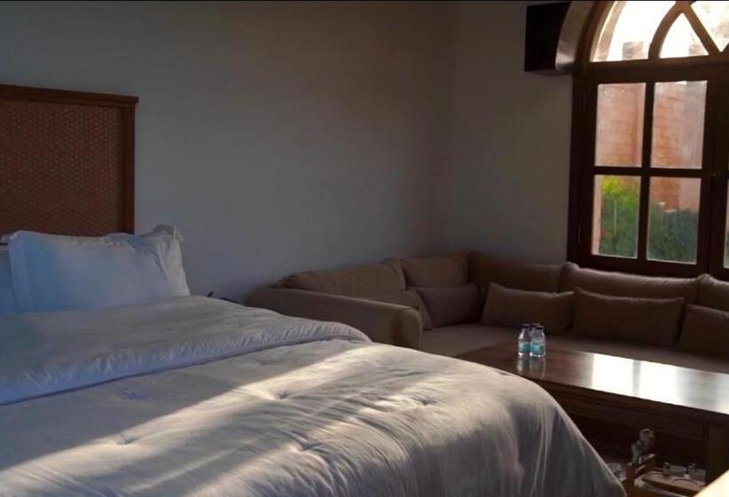 فندق Al Rehbah Farm Resort   منتجع مزرعة الرحبة