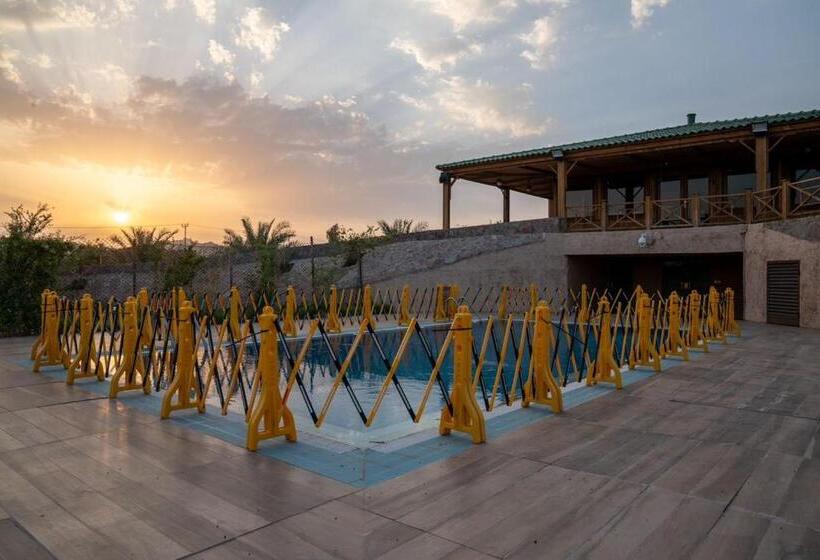 فندق Al Rehbah Farm Resort   منتجع مزرعة الرحبة