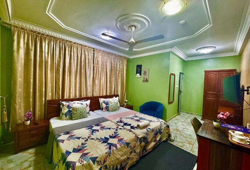 בית מלון כפרי Analabs Golden