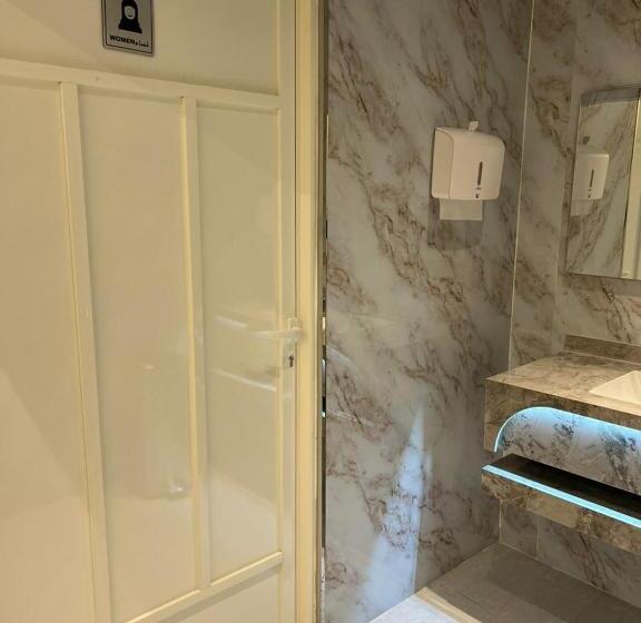 酒店 Binayat Hama Serviced Apartments