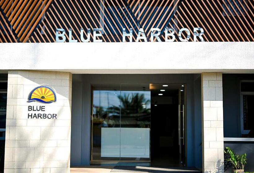 هتل Blue Harbor