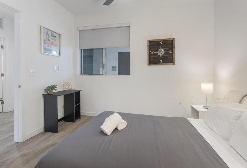 Капсульный Oтель Santa Monica Mid City 2bedroom Pool & Parking