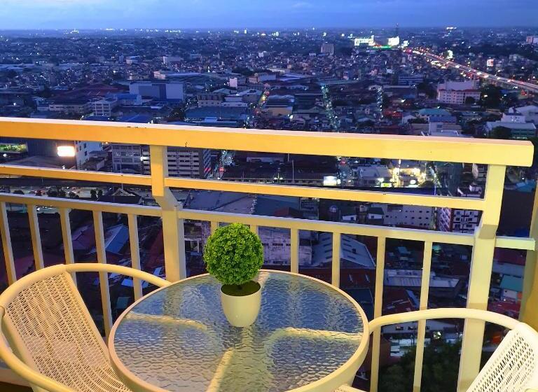 هتل Cuddle & Cradle Staycation At The Celandine