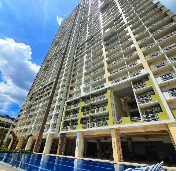 هتل Cuddle & Cradle Staycation At The Celandine