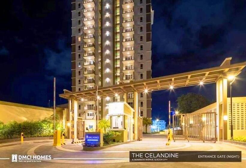 هتل Cuddle & Cradle Staycation At The Celandine