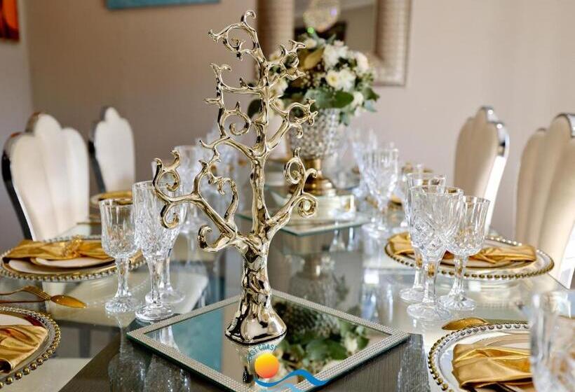 Отель East Coast Sunrise Boutique