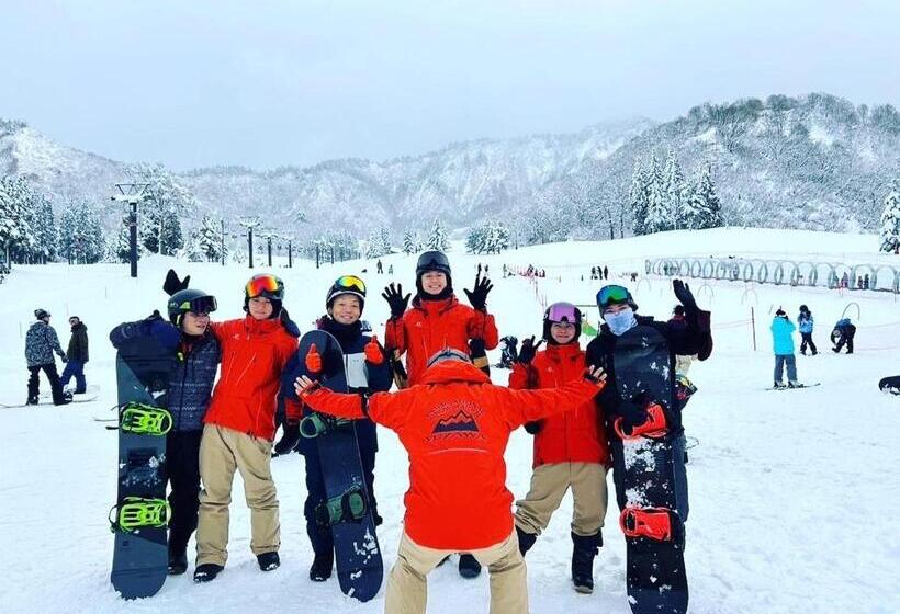 בית מלון כפרי Good Day Yuzawa