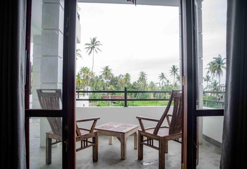 ホテル Hirigala Beach Resort