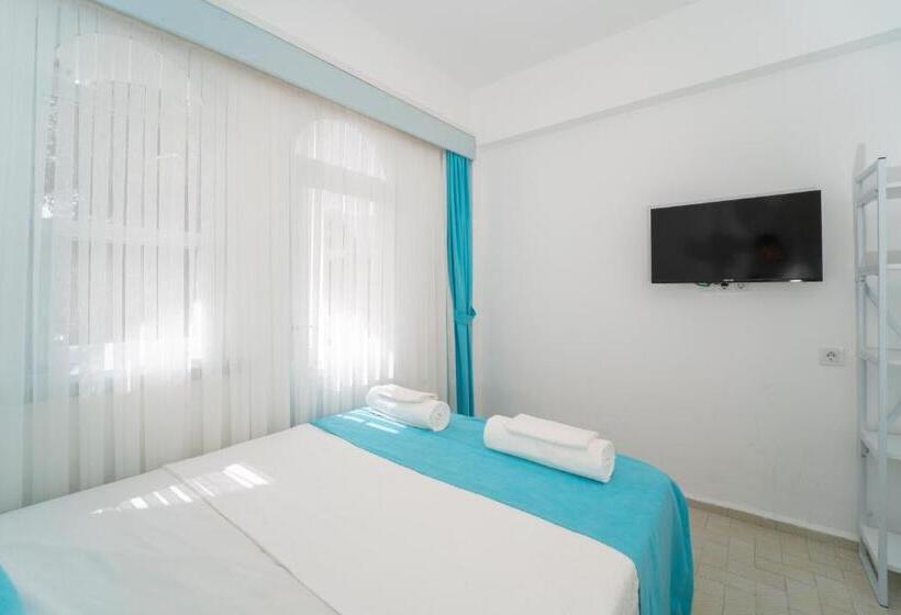 هتل Kemer Royal Beach