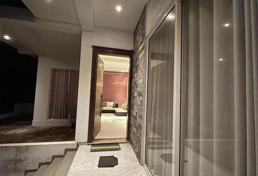 ホテル Kr7 Residence