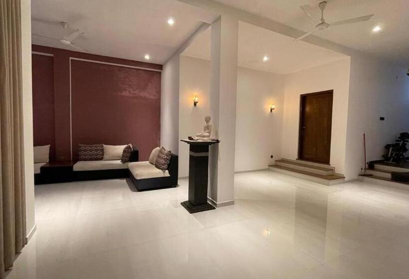 ホテル Kr7 Residence